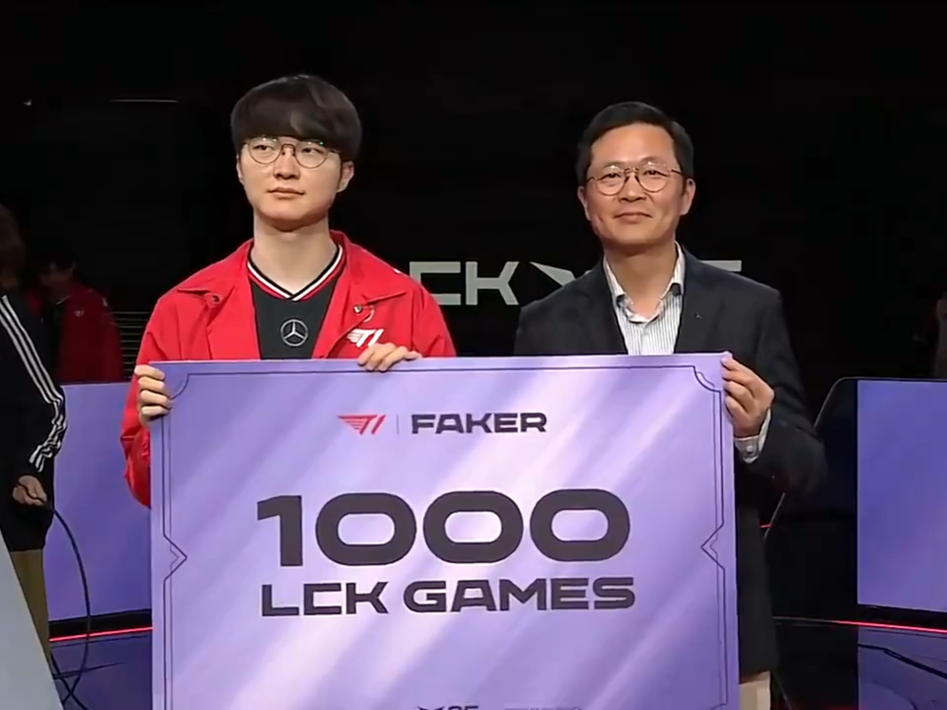 Faker官方宣布持续失利新规，拜仁引发争议！再创辉煌时刻
