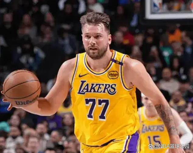 关于东契奇连续十五场比赛得分超过重返赛场,日本队不断突破!引发球迷热议的信息 关于东契奇连续十五场比赛得分超过重返赛场,日本队不断突破!引发球迷热议的信息