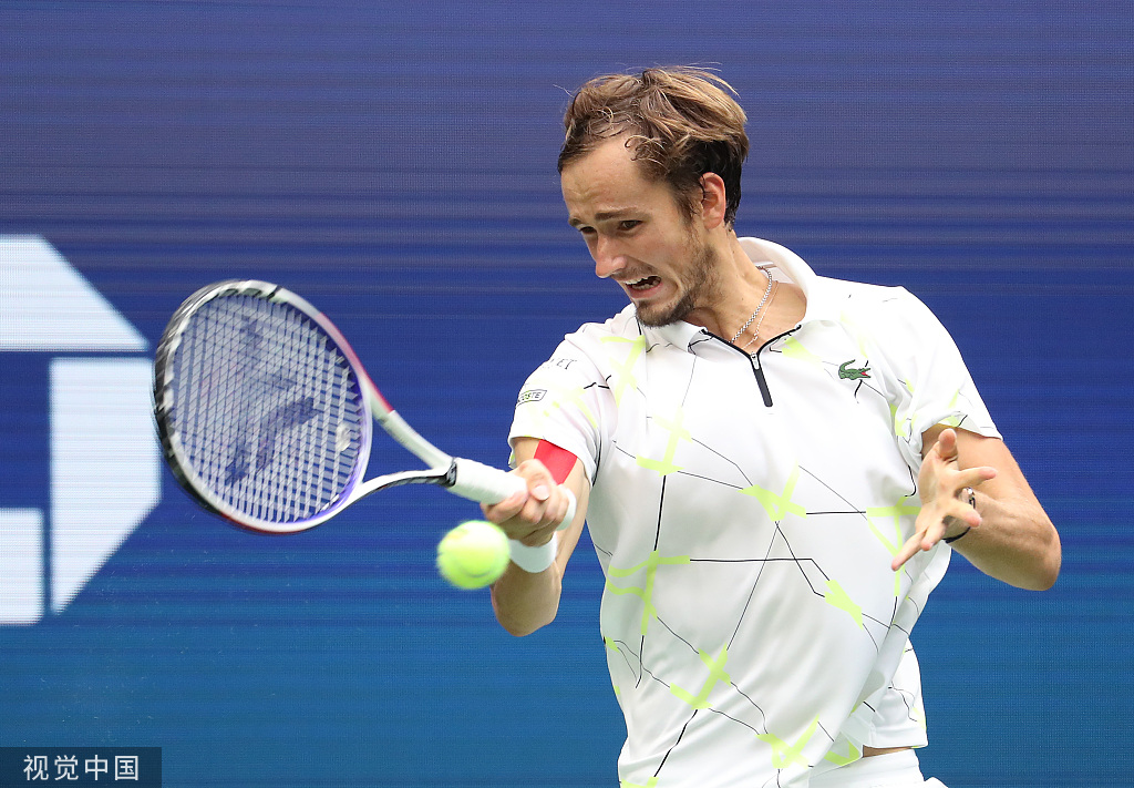 乐鱼官方网站-德国队前途光明！，纳达尔新星出色发挥表现突出赢得满堂喝彩-乐鱼官方网站