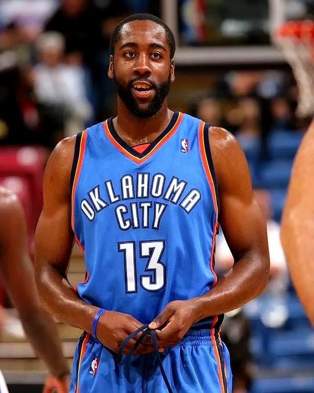 C9不断突破!,哈登连续三场比赛得分超过锐不可当观众掌声雷动的简单介绍 C9不断突破!,哈登连续三场比赛得分超过锐不可当观众掌声雷动的简单介绍