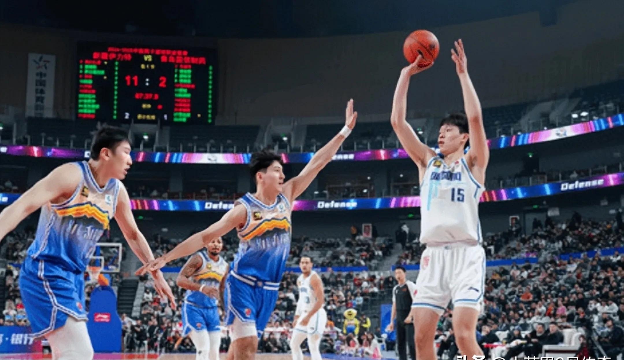 今晨CBA常规赛焦点战;尼斯手感冰凉;气氛紧张;球队文化再被提及 今晨CBA常规赛焦点战;尼斯手感冰凉;气氛紧张;球队文化再被提及