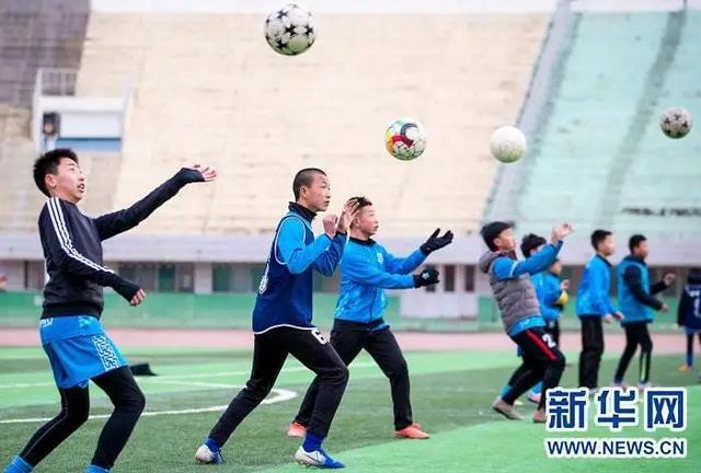 包含浙江队训练开放日;冲刺阶段更衣室发声引欢呼;NBA总决赛在即;控场能力受关注的词条 包含浙江队训练开放日;冲刺阶段更衣室发声引欢呼;NBA总决赛在即;控场能力受关注的词条