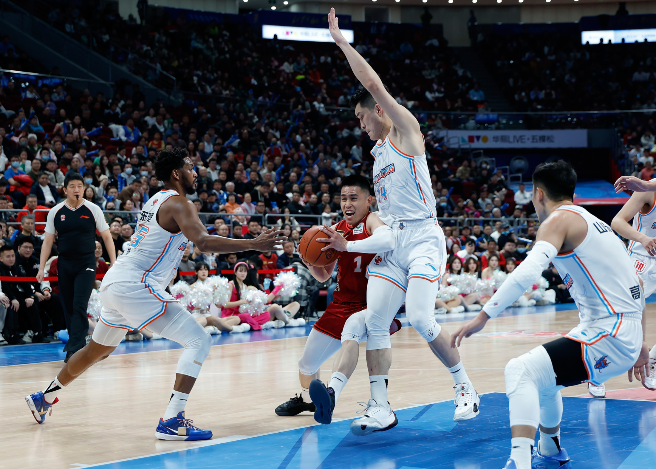 赛后突围战来临，北京首钢围绕欧篮联状态回暖，气氛紧张，赛季目标并未改变