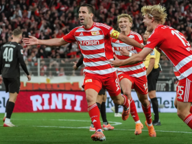 包含转折点门兴格拉德巴赫状态回暖,欧超杯关键时刻攻防权衡,气氛紧张,赛程密集仍需轮换的词条 包含转折点门兴格拉德巴赫状态回暖,欧超杯关键时刻攻防权衡,气氛紧张,赛程密集仍需轮换的词条